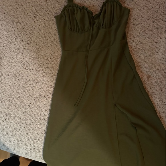 Pleated V-neck 3/4 Sleeves Ruffle A-Line Dress With Slit Olive Green main image 1
